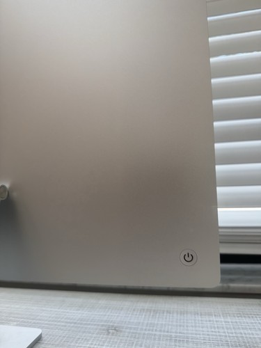 Apple iMac 24-inch M3 Chip 8GB RAM 512GB SSD 10-Core GPU Silver, Open Box, 2024 - Bild 7 von 12