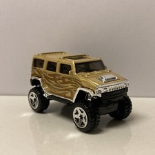 2003-2009 Hummer H2 Collectible 1/64 Scale Diecast Diorama Model