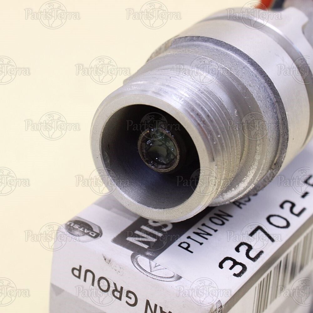 New Genuine OEM Nissan Speedometer Pinion Assembly NISSAN New Genuine OEM Nissan Speedometer Pinion Assembly NISSAN