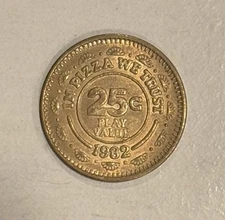 Vintage 1982 CHUCK E CHEESE Token Pizza Time Theater 25 Cent Value