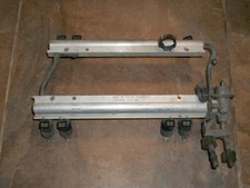 Chevrolet Camaro Pontiac Firebird 5.7L Fuel Rail Assembly LT1 OPT 17094047