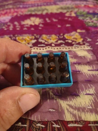 Blue Case with Brown Bottles Buddy L Japan Blue Case 1 1/2 x 1 1/16 Inches - Изображение 3 из 4