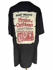Disney Parks Men’s XXL Pirates Of The Caribbean Avast Ye Mateys! 2023 T-Shirt
