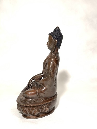 Handmade Buddha Statue By Lost Wax Process - Picture 3 of 7