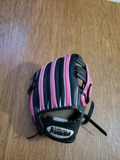 Franklin Youth Baseball Glove 4809, 9 1/2  Broken In Glove Pink Right Hand Throw