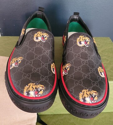 NEW AUTHENTIC GUCCI GG SUPREME H2O TIGER FACE TENNIS 1977 '