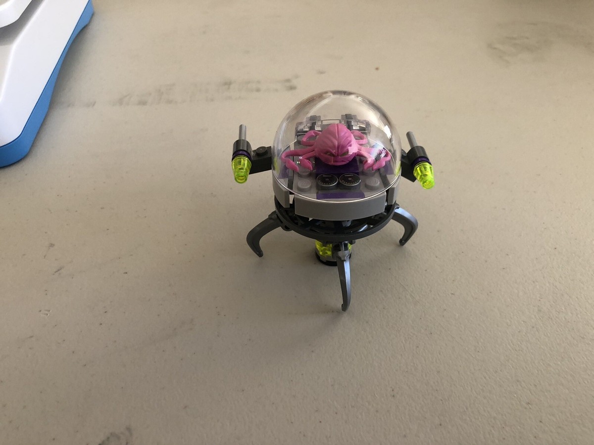 LEGO 79100 Teenage Mutant Ninja Turtles Kraang Lab Escape complete