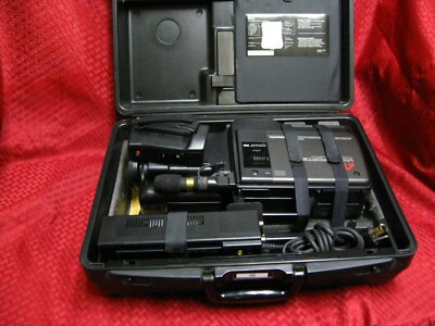 Panasonic pro line VHS Reporter AG-170 VHS video camera w case