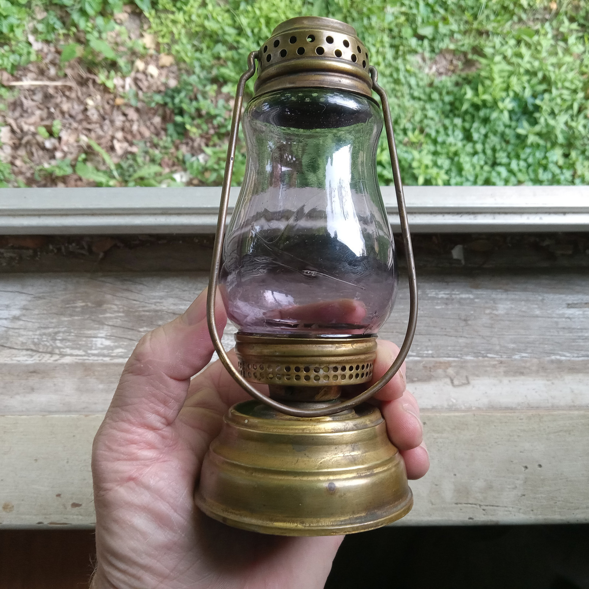 1890s BRASS SKATER'S LANTERN WITH AMETHYST GLASS GLOBE & BRASS