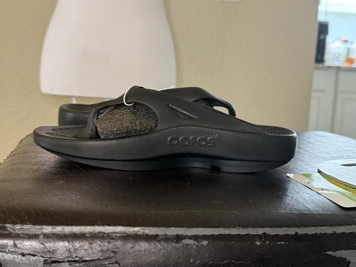 Oofos Flip Flops. Men’s 5/womens 7
