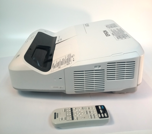 Epson Powerlite 680 Ultra Short Throw 3LCD 3,500 Lumens Projector 143 Lamp Hours - Picture 3 of 10