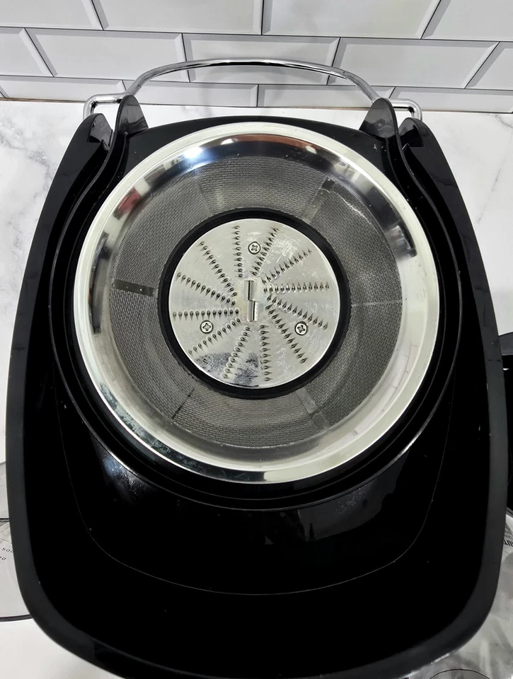 Exprimidor Cuisinart CJE-500 negro de acero inoxidable Foto 3 de 4