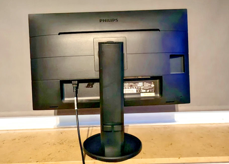 Philips 27 Zoll Wide B-Line QHD IPS Monitor USB-B 2.560 x 1.440 - Bild 3 von 4