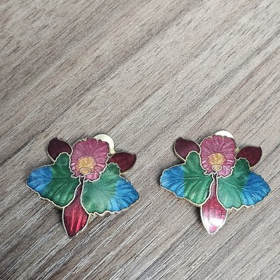 Vintage Cloisonne Enamel Orchid Flower Clip On Earrings Gold Tone Retro Boho VTG