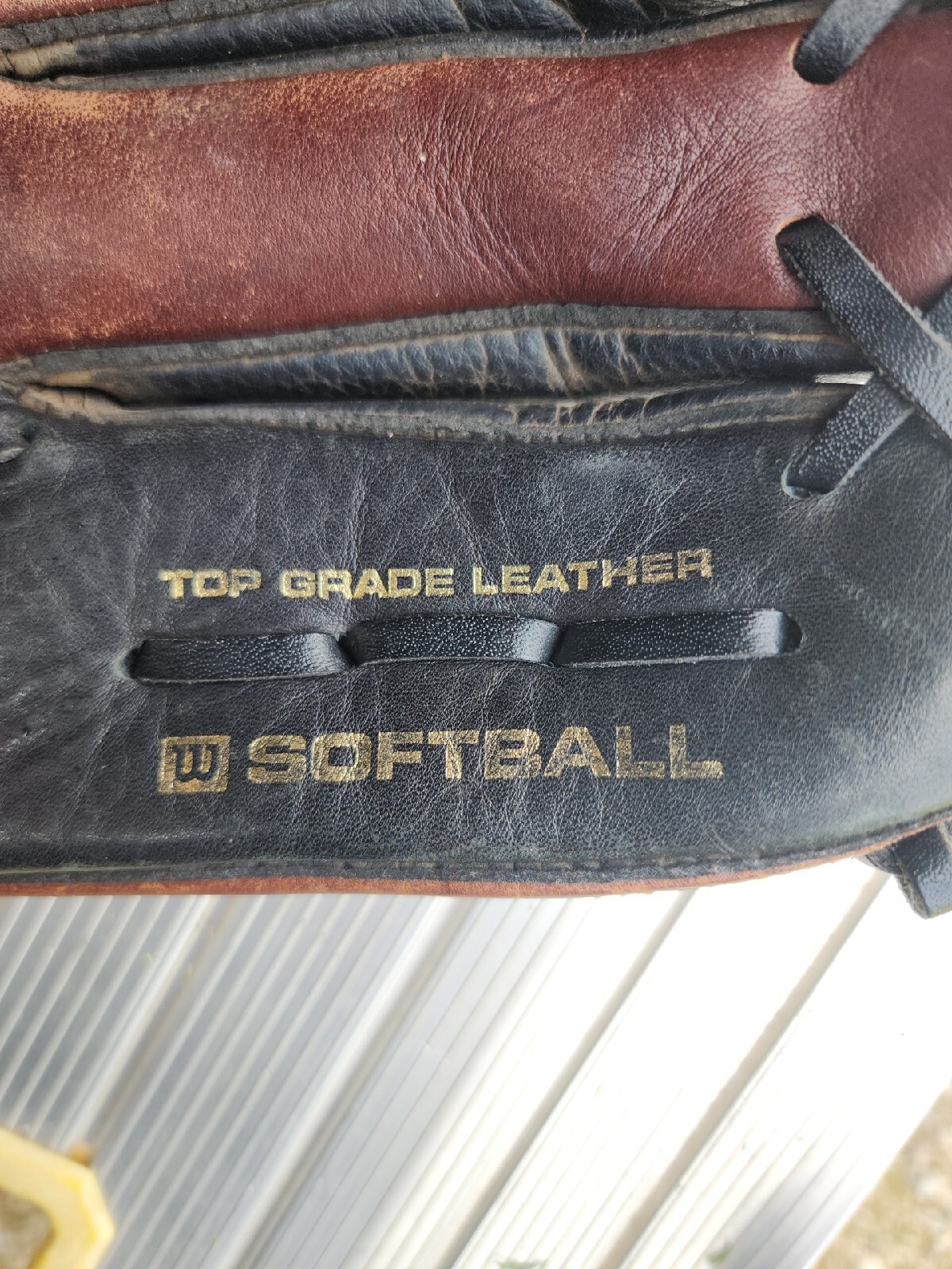 Wilson+Elite+A2477+1322+Leather+Softball+Glove+RHT+Black+Brown for