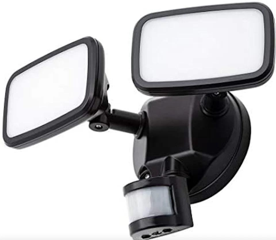 LED Pir Sensor Floodlight 30W Twin Motion Detector Garden Outdoor Security Light - Image 4 of 4