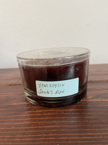 New Yankee Candle Christmas Santa's Pipe Large 3 Wick Jar 17 Oz Ounce 40-50 Hrs - Picture 2 of 5