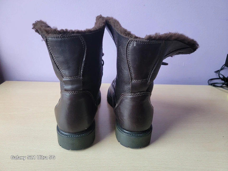 Bota de Couro Santana Canadá Marrom 2 Tons Shearling Forrada Lug Sole Renda Feminina 9 M - Imagem 2 de 4