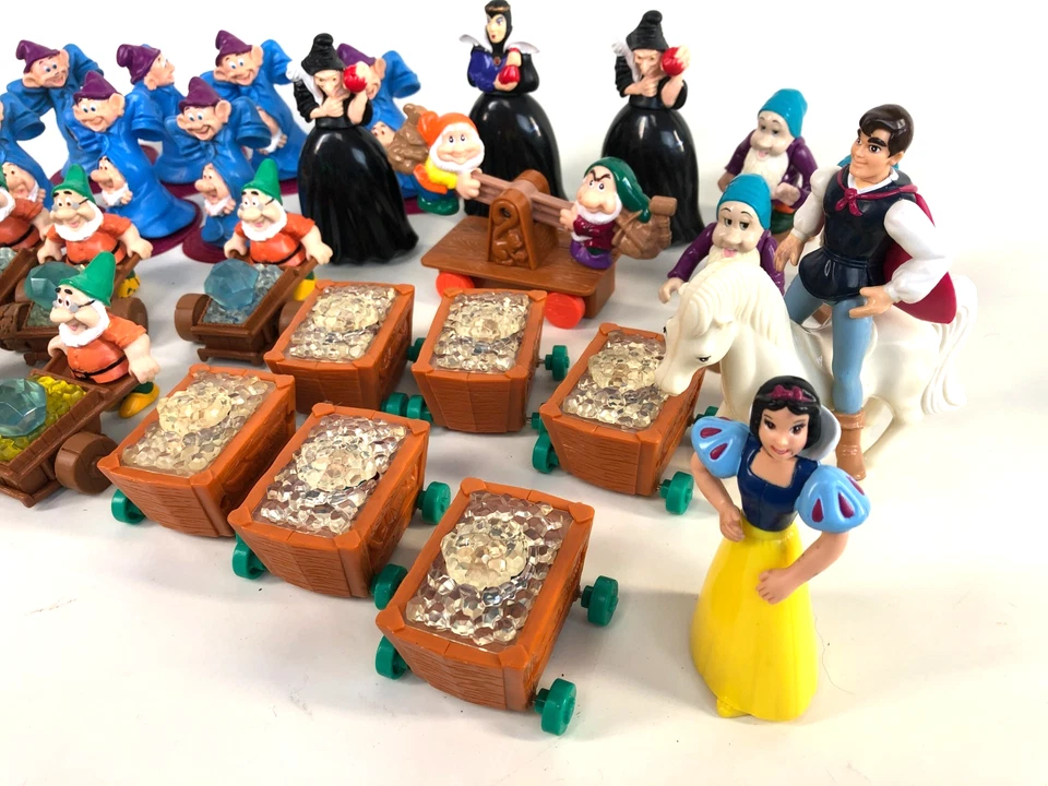 Gran Lote de Carros de Mina McDonald's Blancanieves Enanos Príncipe Brujo Foto 3 de 4