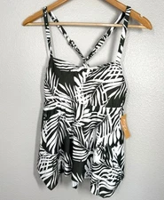 NWT Kona Sol Green White Leaves Padded Swim Babydoll Tankini Top S Asymmetrical