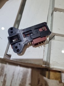 Waschmaschine Türschloss Türverriegelung Beko 2805311400