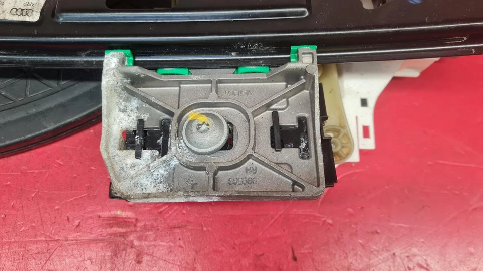 2013 AUDI A7 5 DOOR HATCHBACK DRIVERS REAR WINDOW REGULATOR + MOTOR - Image 4 of 4