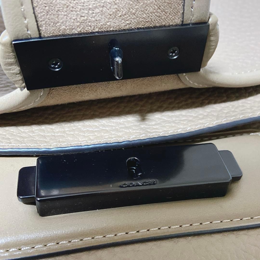 Extremely Beautiful Recent Model COACH Coach Hand… - image 15