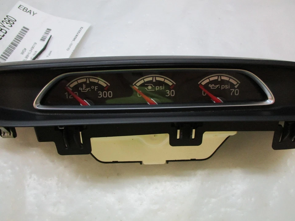 Ford Focus ST 2017 medidores de temperatura de aceite y turbo Boost OEM LKQ Foto 2 de 4