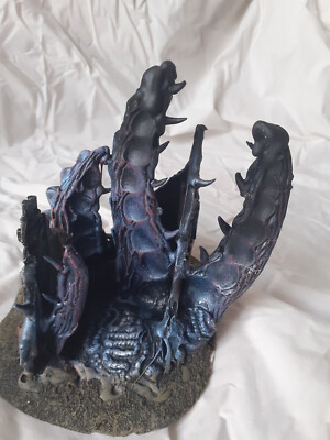 WH40k decor scenery building Tyranid infestation nicely painted WH40k decor scenery building Tyranid infestation nicely painted