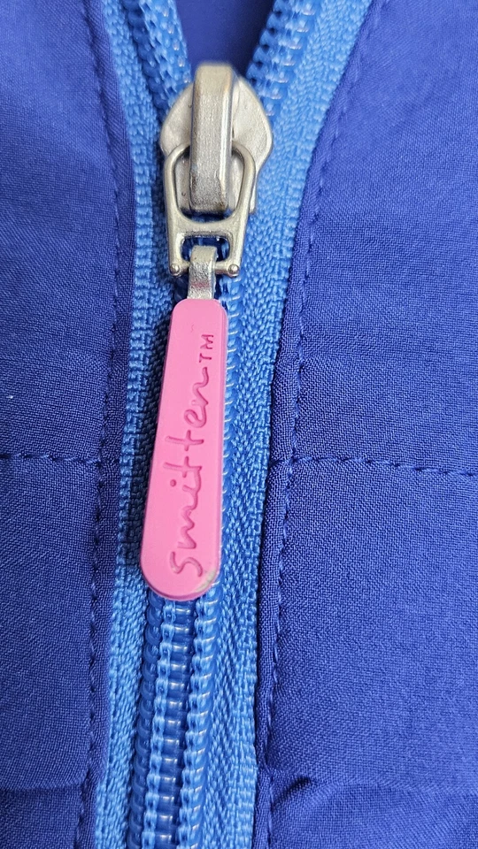 Chaqueta Médica Smitten Para Mujer Azul Borde Cremallera Talla Pequeña Foto 4 de 4