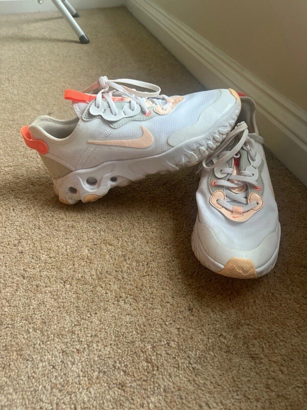 nike react art3mis on feet