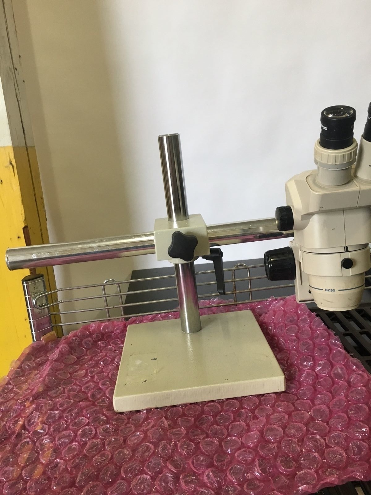 Olympus SZ30 Stereo Zoom Microscope, SZSTB1 EArm on Boom Stand & 2