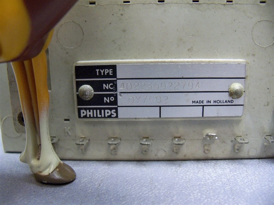 Transformador Philips 402236922794 DY7902 180VA 50HZ Foto 2 de 3