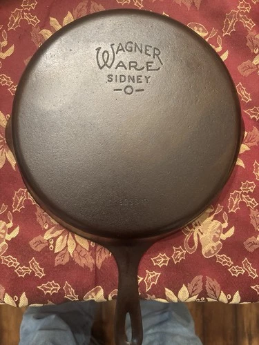 1935-1959 Wagner no. 8 Cast Iron Skillet ￼