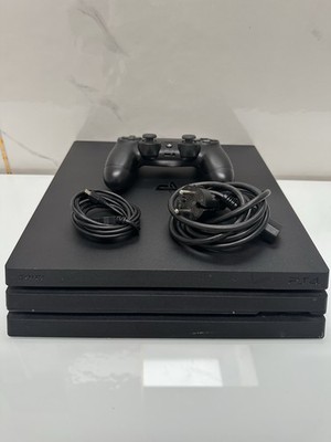 Sony PlayStation 4 Pro PS4 Pro + Original Controller + Spiel + Kabel
