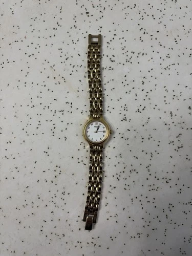 Seiko Women's Vintage Watch Gold 7N82-0228