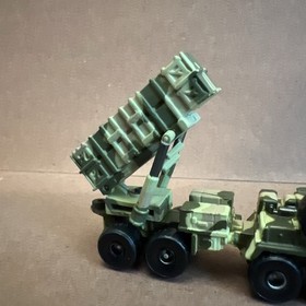 Galoob Military Micro Machines Patriot Missile Launcher  Tan/Green/L.Green Open
