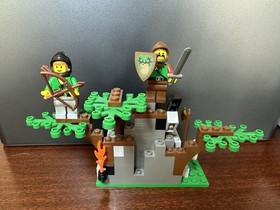 LEGO Set 6024 Bandit Ambush Castle Forestmen 100% Complete