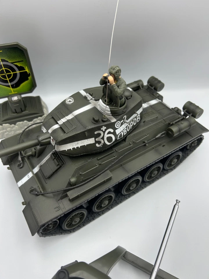 Forces of Valor Battle Beam RC Panzer 1:24 T-34/85 TOP ZUSTAND - Bild 3 von 4