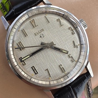 Vintage ELGIN men's manual wind watch Linen dial with numeral markers 1960s