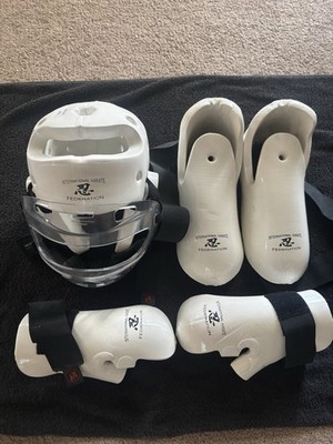 MACHO Karate Federation Protective Gear Set White Medium HRC630L