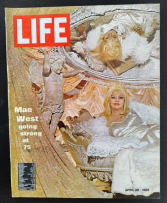 LIFE 1969 MAE WEST GOING STRONG AT 75 YEARS-LEE JACOCCA-TIGRAN PETROSIAN