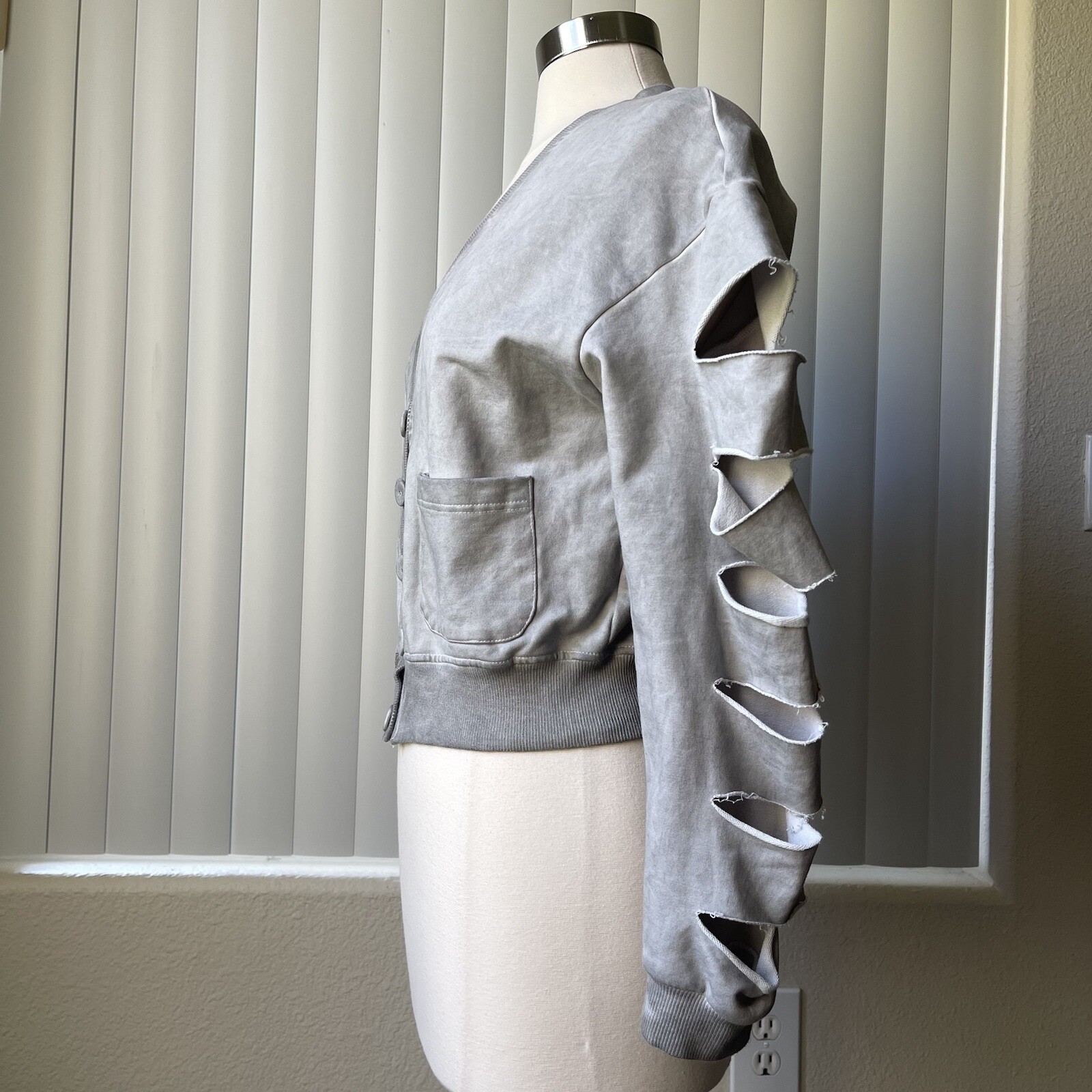 Women's V Neck Button Down Split Long Sleeve Fren… - image 4