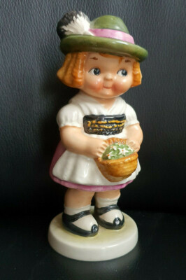 GOEBEL Bayernmädchen aus DOLLY DINGLE SERIE / Margaret Woodbury Strong Museum