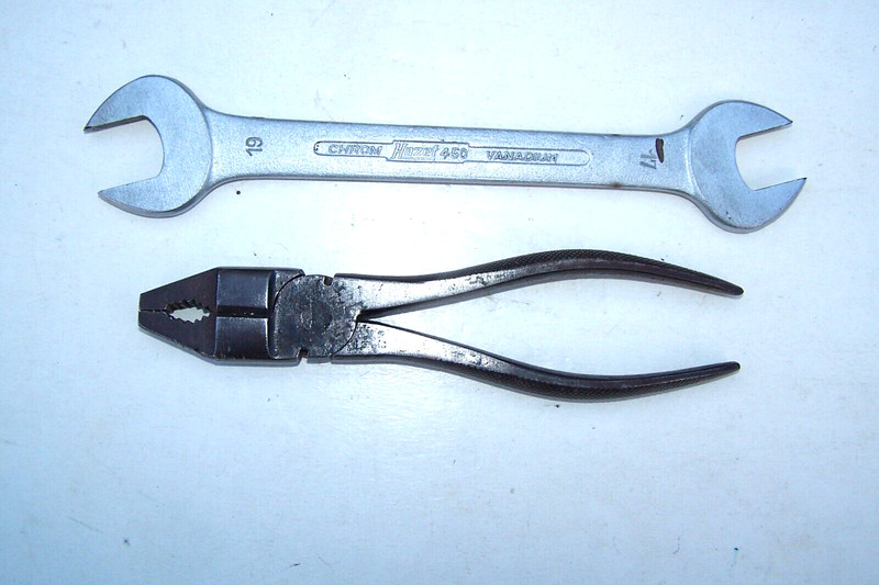 Hazet 450 17x19MM Germany CV wrench Raised Cutter pliers 356 Porsche  tool roll