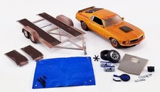 Nuevo Ford Mustang Boss 429 1970 Acme 1:18 Pork Chop's Barn Find con remolque