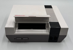 Nintendo NES NES-001 Entertainment Gaming Console System ONLY Fair/READ