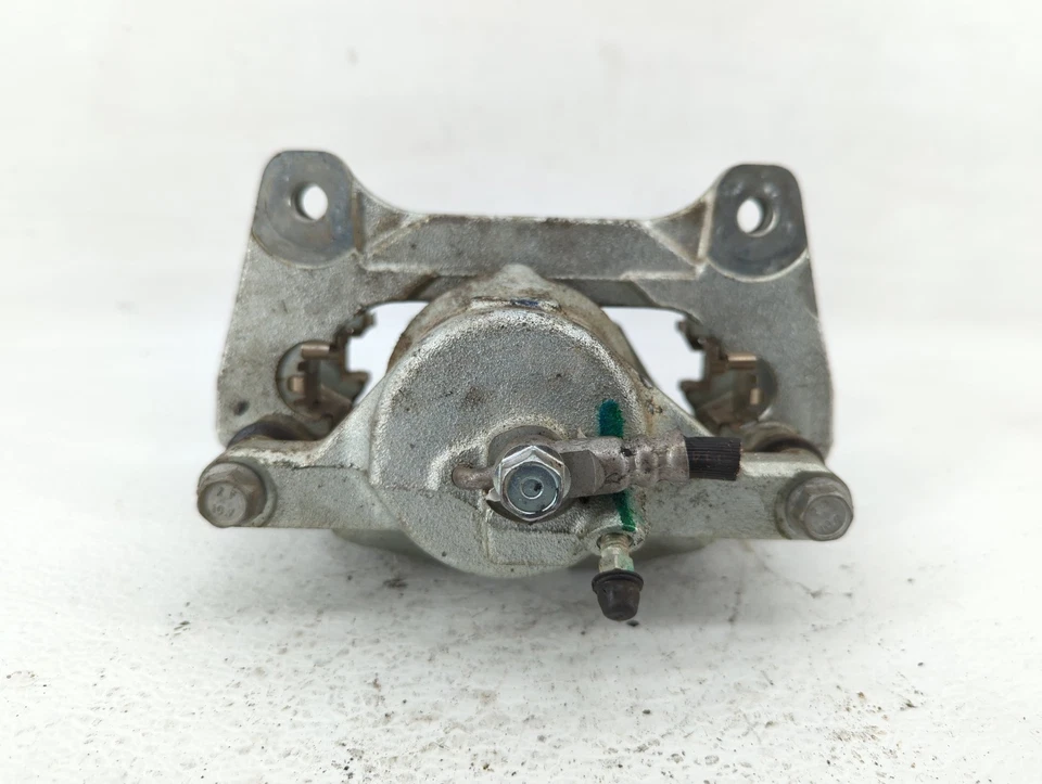 Pinza de freno derecha pasajero delantero Toyota Rav4 2019-2022 XROFW Foto 4 de 4