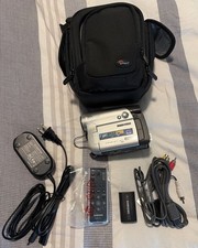 Samsung SC-DC164 Digital Cam DVD Camcorder w/ Charger Remote Case Excellent