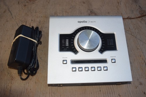 Universal Audio Apollo Twin UAD2 Duo Core Audio Interface Silver w/ power